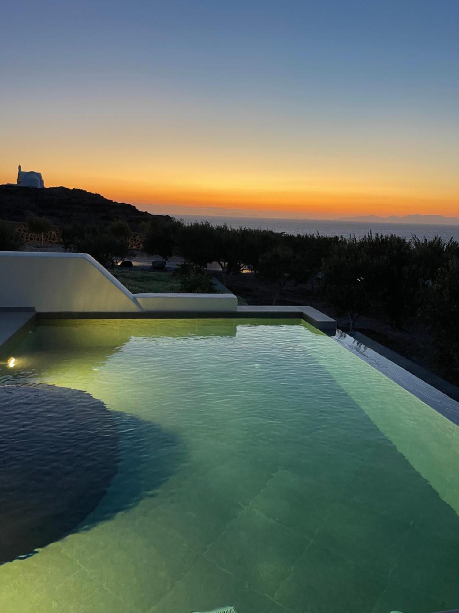 Saint John Oia-Villas With Private Heated Pool Exterior photo